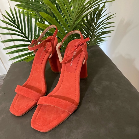 Orange Heels BCBG - Picture 10 of 11